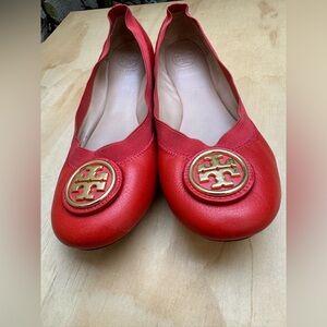 Tory Burch Red Leather Ballet flats with Gold Emblem